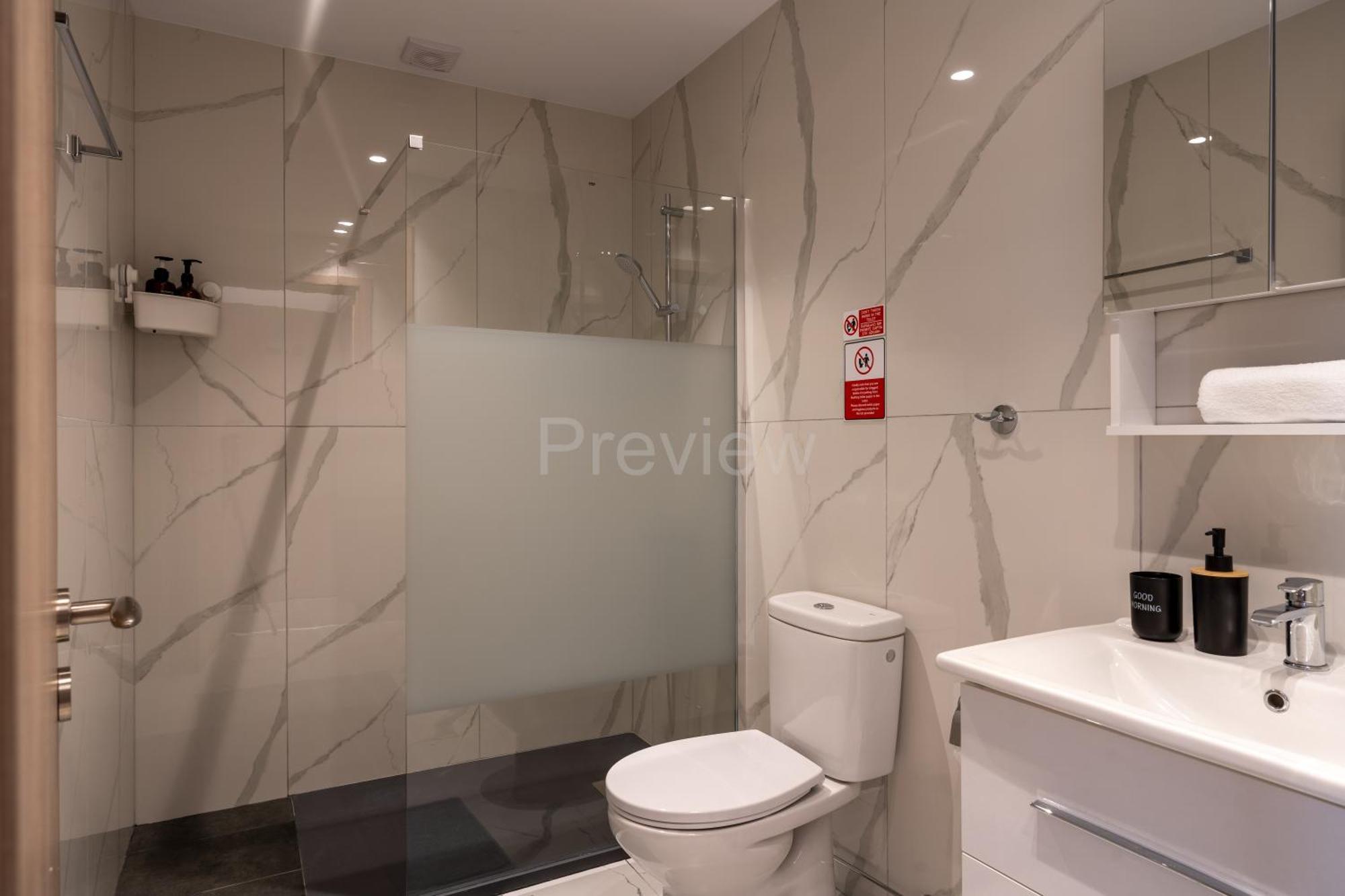 Le Voyageur By The Sea - Furnished Rooms Ларнака Экстерьер фото
