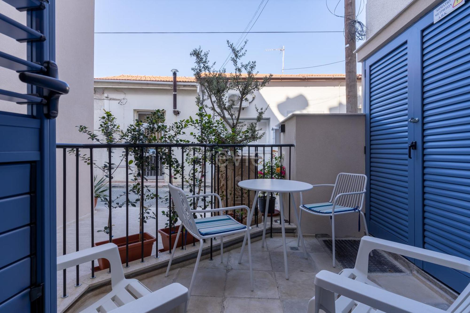 Le Voyageur By The Sea - Furnished Rooms Ларнака Экстерьер фото